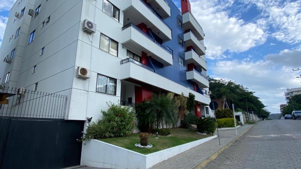 Bombas/ Bombinhas, A 50M Do Mar, Apartamento 2 Quartos, Com Churrasqueira Na Sacada, Ar E Wi-Fi Luaran gambar