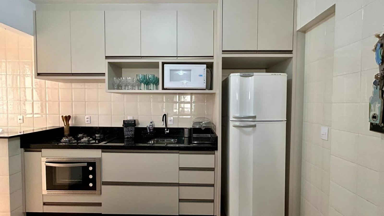 Bombas/ Bombinhas, A 50M Do Mar, Apartamento 2 Quartos, Com Churrasqueira Na Sacada, Ar E Wi-Fi Luaran gambar